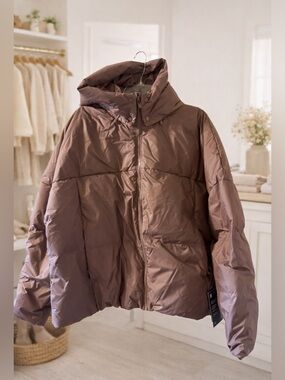 Under Armour Limitless Down Puffer Jacket – NWT Large